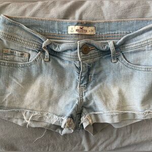 Hollister short shorts size 0/24